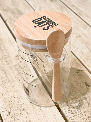 trendy overnight oats glass jar with beech wood spoon and top and easy to follow directions