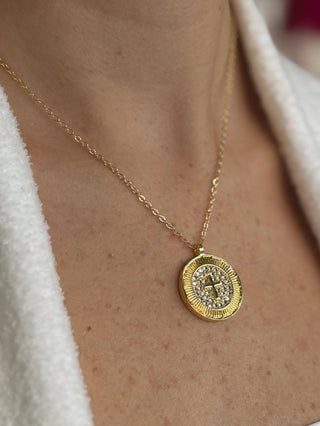 Dazzle Necklace with Cross - Gold