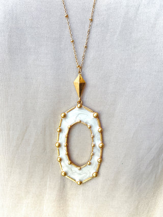 Dilly Necklace - Gold and White