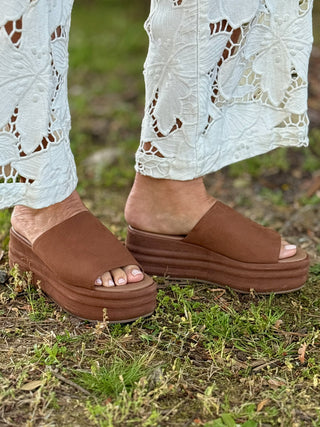 Free People Harbor Flatform - Tan