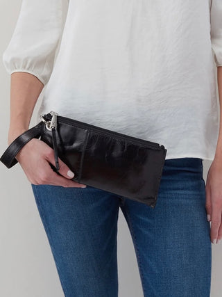 HOBO Vida Wristlet - Black Polished Leather