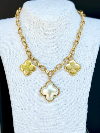 Jasmine Puffy Clover Necklace - Gold
