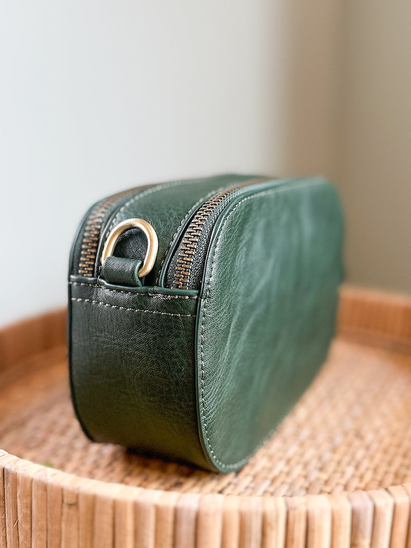 Camera bag sales cross body
