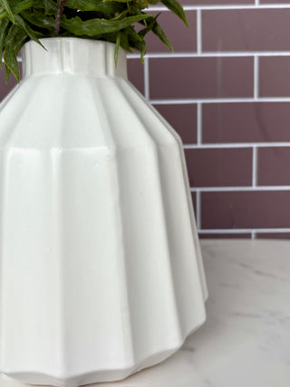 Ribbed Ceramic Vase - White