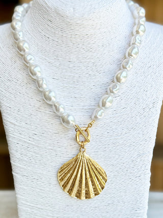Rosewood Pearl and Shell Necklace - Gold