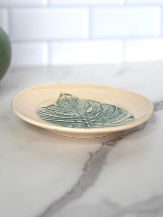 Serene Leaf Stoneware Plate  - Green