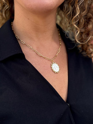Studded Oval Shell Mary Necklace - Gold