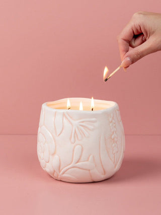 ceramic floral pattern candle with exotic floral scents