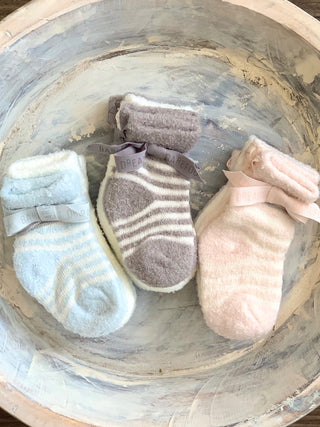 Barefoot Dreams Baby Socks - Pink
