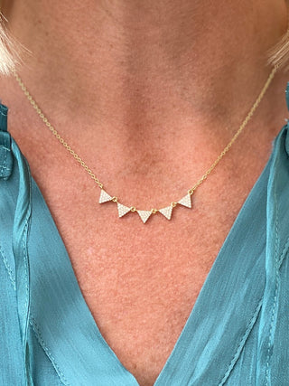 Dazzling Delta Necklace - Gold