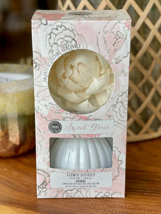 realistic decorative flower diffuser in packaging white color sweet fragrance