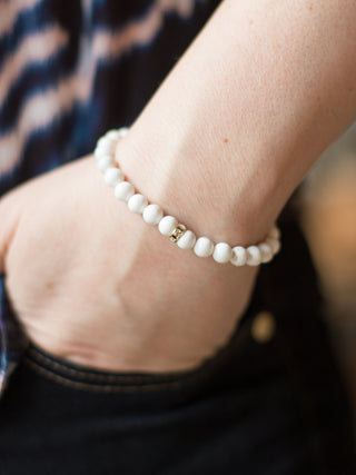 natural howlite white crystal gemstone beaded bracelet with sparkle charm and with inspirational quote card for gift